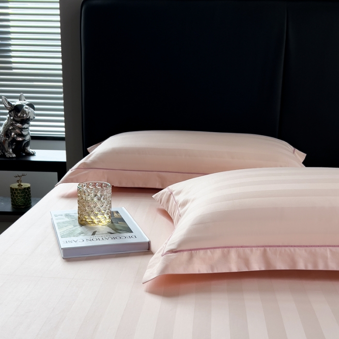 91家纺网 家纺一手货源 找家纺 慕尚 2025新款60支长绒棉提花条纹系列单品枕套 条纹浅玉