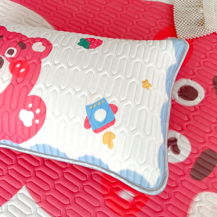 91家纺网 家纺一手货源 找家纺 (总) 慕尚 2025新款花边凉感丝乳胶凉席床席床裙款