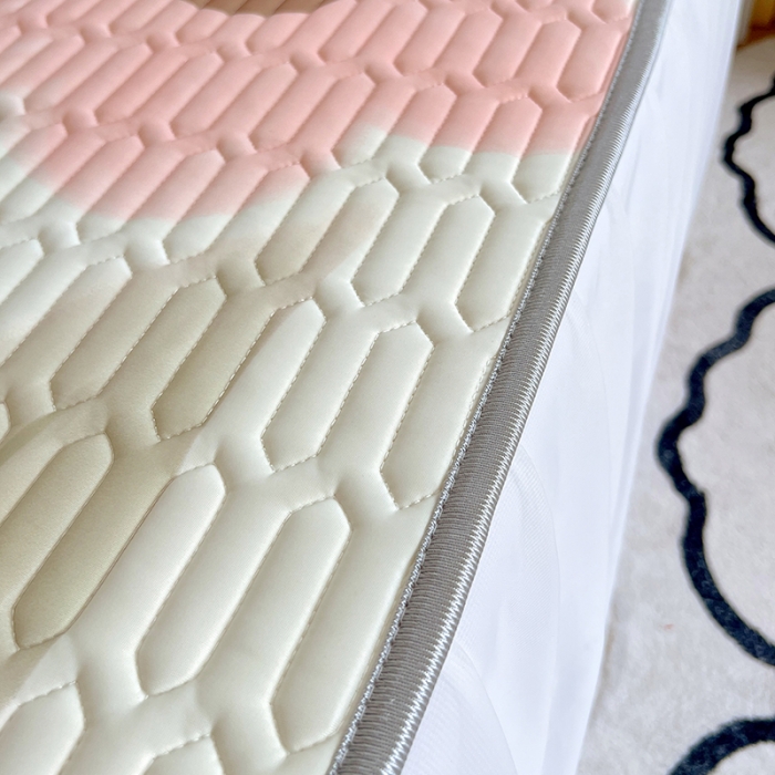 91家纺网 家纺一手货源 找家纺 慕尚 2025新款花边凉感丝乳胶凉席床席床裙款 笨笨熊