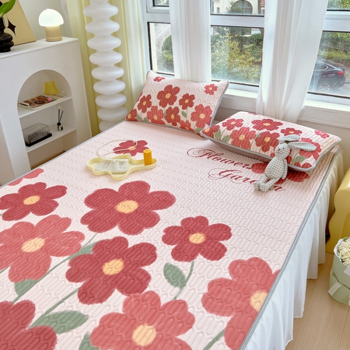 91家纺网 家纺一手货源 找家纺 慕尚 2025新款花边凉感丝乳胶凉席床席床裙款 花漾绽放