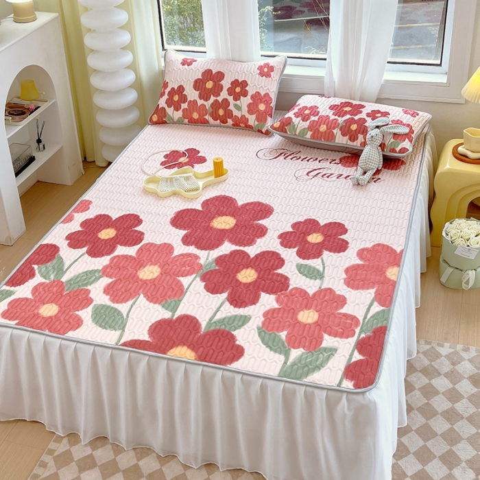 91家纺网 家纺一手货源 找家纺 慕尚 2025新款花边凉感丝乳胶凉席床席床裙款 花漾绽放