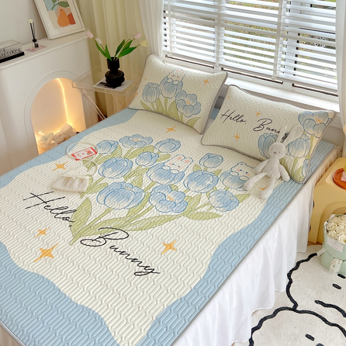 91家纺网 家纺一手货源 找家纺 慕尚 2025新款花边凉感丝乳胶凉席床席床裙款 蓝斯兔