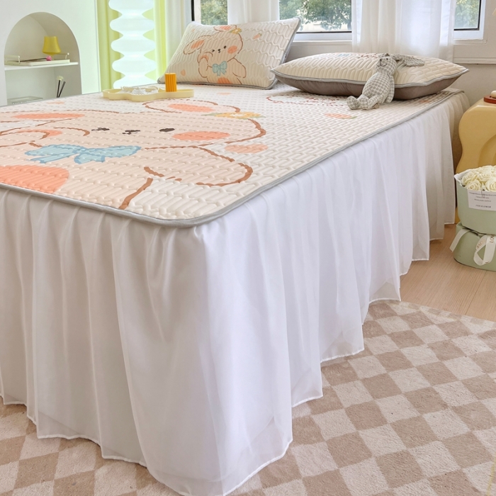 91家纺网 家纺一手货源 找家纺 慕尚 2025新款花边凉感丝乳胶凉席床席床裙款 萌兔