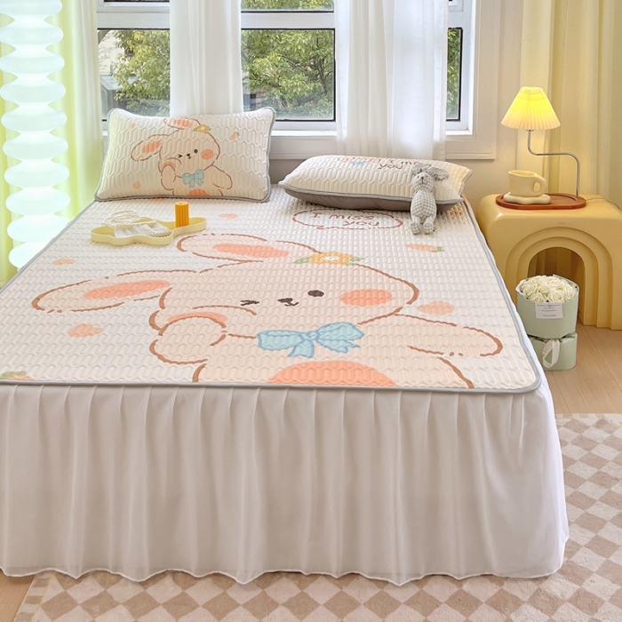 91家纺网 家纺一手货源 找家纺 慕尚 2025新款花边凉感丝乳胶凉席床席床裙款 萌兔