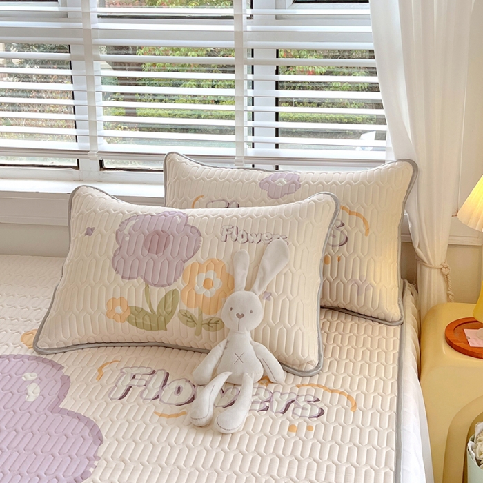 91家纺网 家纺一手货源 找家纺 慕尚 2025新款花边凉感丝乳胶凉席床席床裙款 莎莉