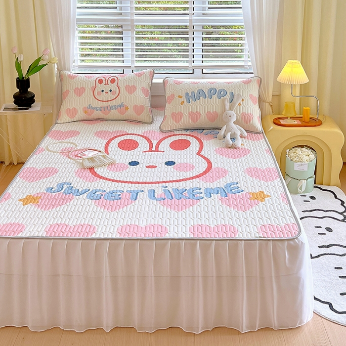 91家纺网 家纺一手货源 找家纺 慕尚 2025新款花边凉感丝乳胶凉席床席床裙款 甜美兔兔