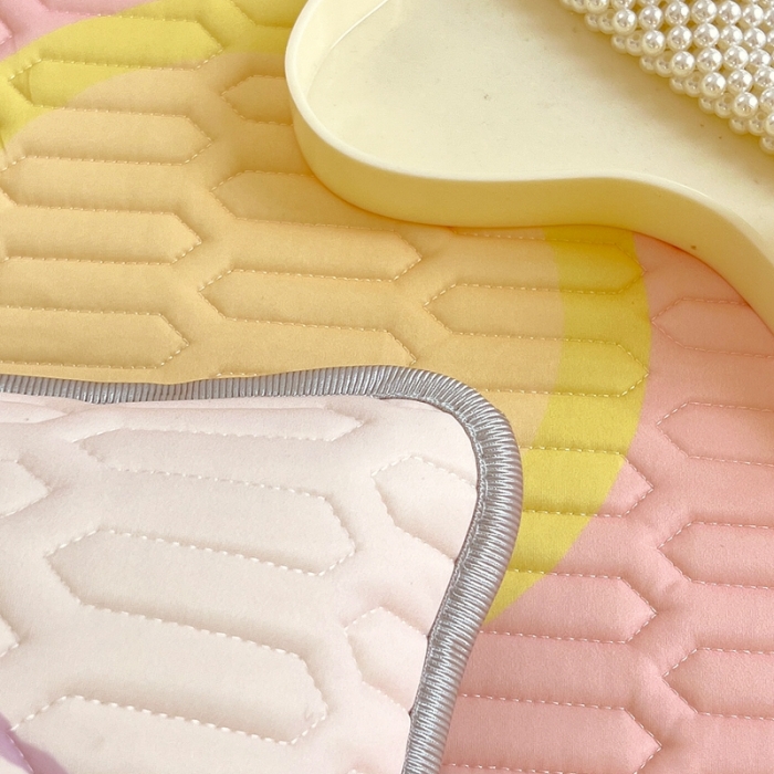 91家纺网 家纺一手货源 找家纺 慕尚 2025新款花边凉感丝乳胶凉席床席床裙款 仙本娜