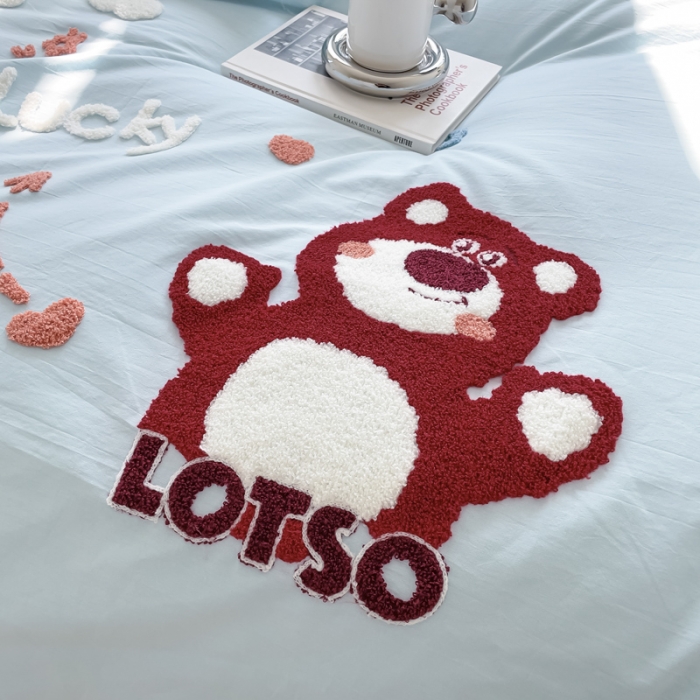 91家纺网 家纺一手货源 找家纺 慕尚 2025新款全棉水洗棉毛巾绣四件套 草莓熊-浅兰