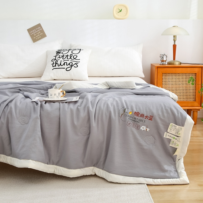 91家纺网 家纺一手货源 找家纺 爱宝被业 2025新款水洗棉麻夏被 高级灰