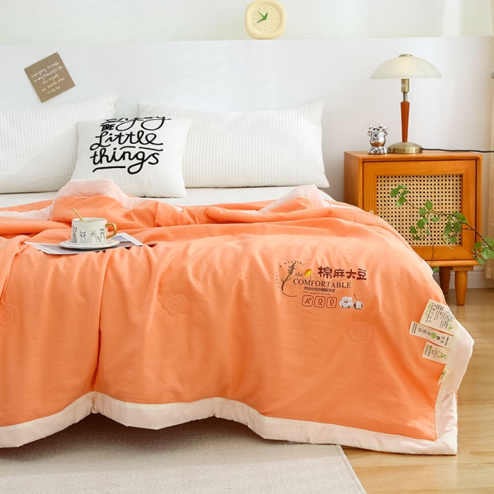 91家纺网 家纺一手货源 找家纺 爱宝被业 2025新款水洗棉麻夏被 热情橙