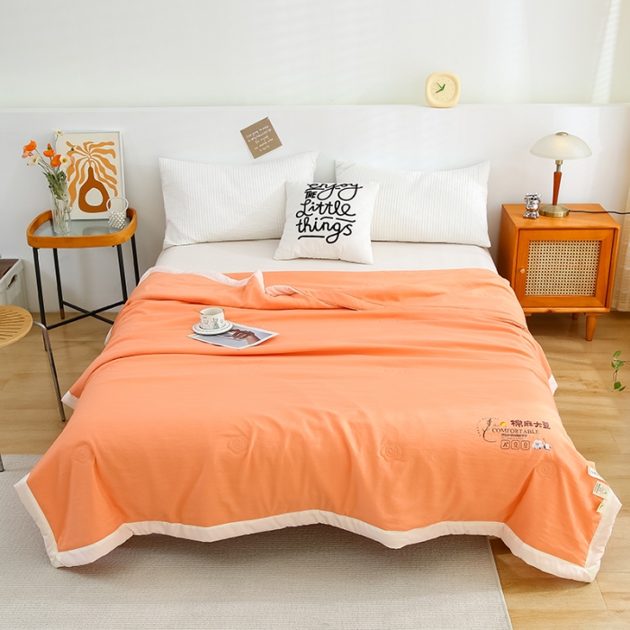 91家纺网 家纺一手货源 找家纺 爱宝被业 2025新款水洗棉麻夏被 热情橙