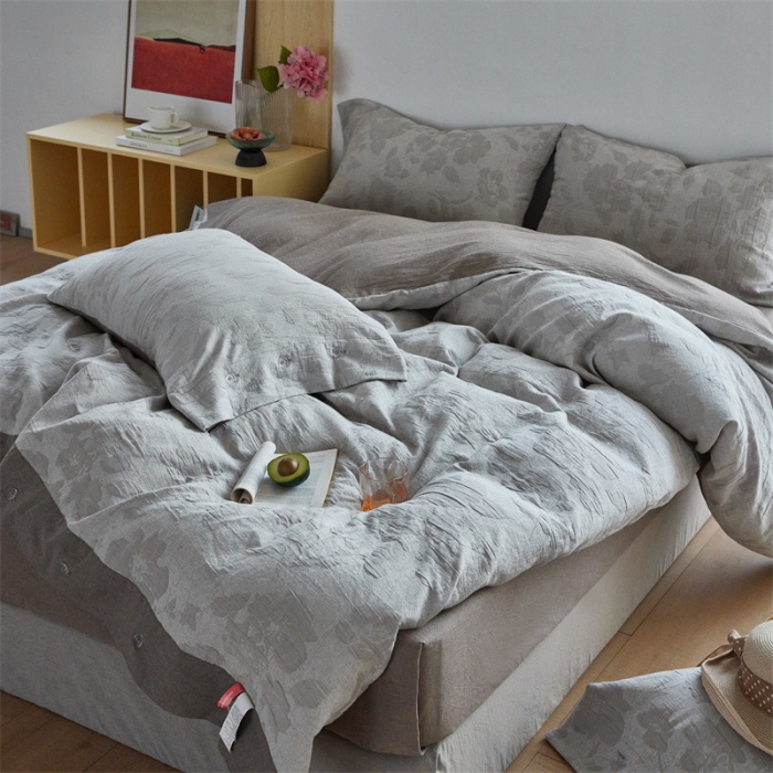 91家纺网 家纺一手货源 找家纺 安莱生活 2023新款双层纱大提花高奢工艺款花都系列四件套 花都-浅灰