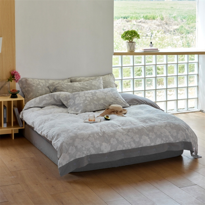 91家纺网 家纺一手货源 找家纺 安莱生活 2023新款双层纱大提花高奢工艺款花都系列四件套 花都-银灰