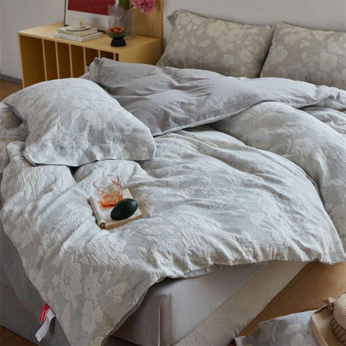 91家纺网 家纺一手货源 找家纺 安莱生活 2023新款双层纱大提花高奢工艺款花都系列四件套 花都-银灰