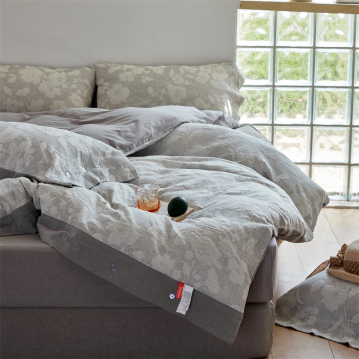 91家纺网 家纺一手货源 找家纺 安莱生活 2023新款双层纱大提花高奢工艺款花都系列四件套 花都-银灰