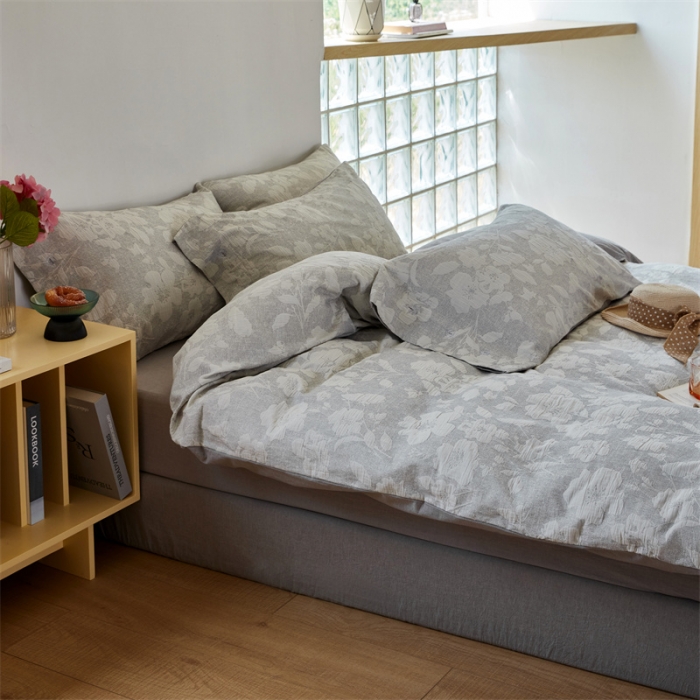 91家纺网 家纺一手货源 找家纺 安莱生活 2023新款双层纱大提花高奢工艺款花都系列四件套 花都-银灰