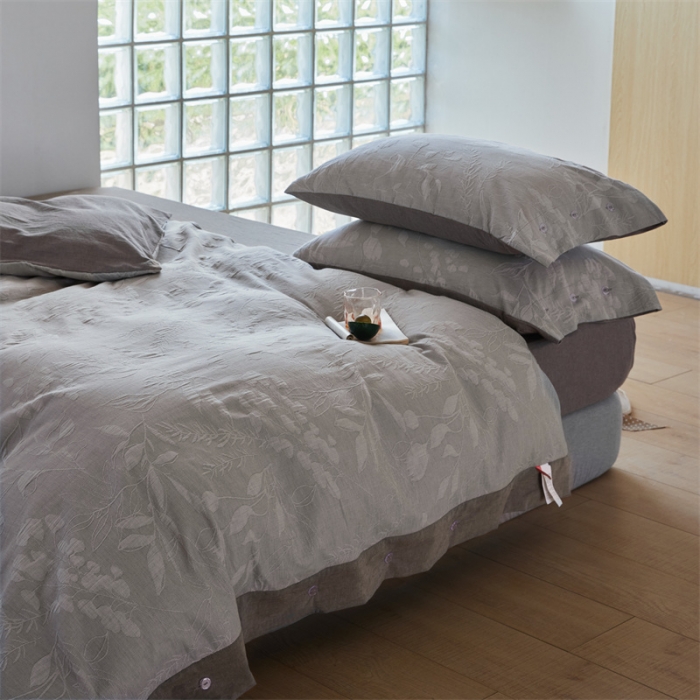 91家纺网 家纺一手货源 找家纺 (总) 安莱生活 2023新款双层纱大提花高奢工艺款叶影系列四件套