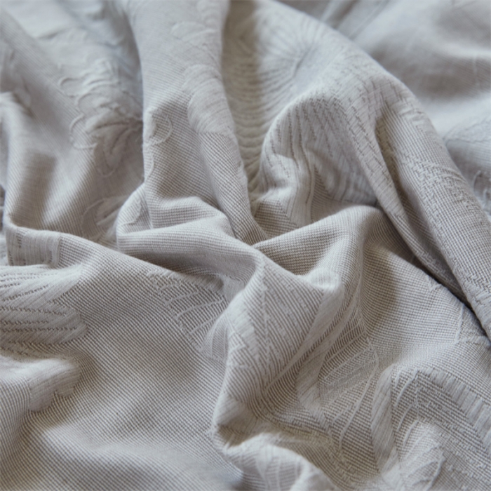 91家纺网 家纺一手货源 找家纺 安莱生活 2023新款双层纱大提花馥香夏被及夏被四件套 馥香-浅灰