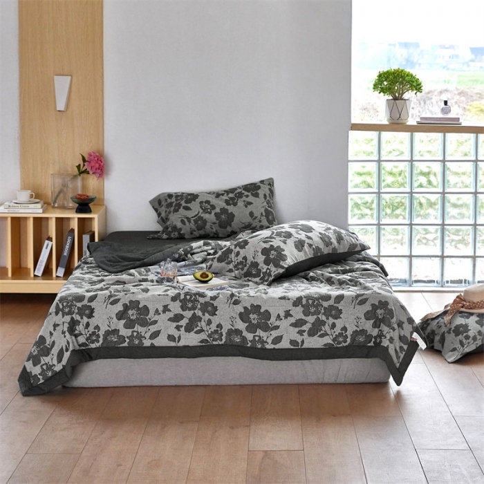 91家纺网 家纺一手货源 找家纺 (总) 安莱生活 2023新款双层纱大提花花都夏被及夏被四件套