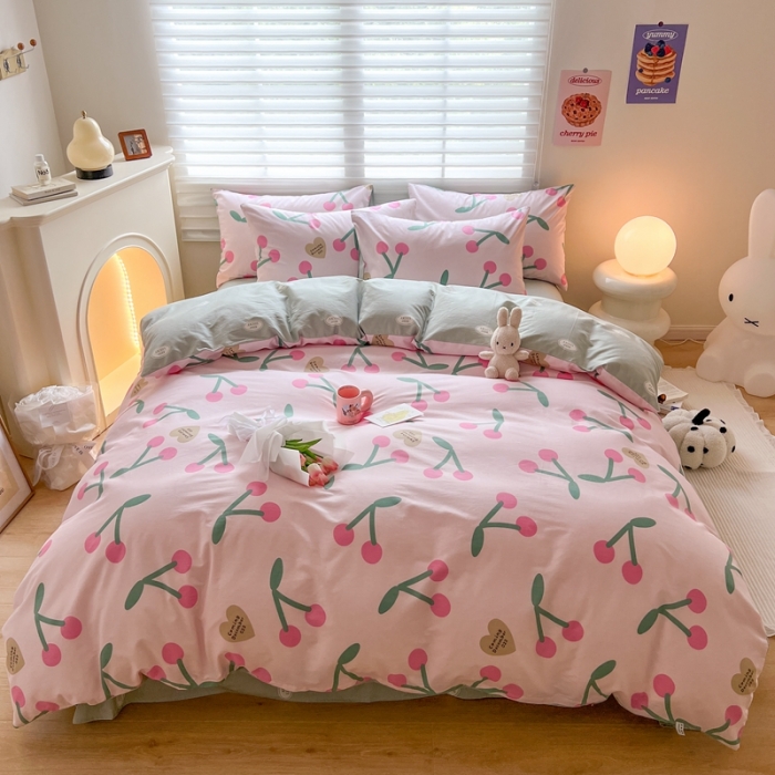 91家纺网 家纺一手货源 找家纺 顾里家纺 2023新款40支13372全棉四季款韩系氛围四件套 粉雾樱桃