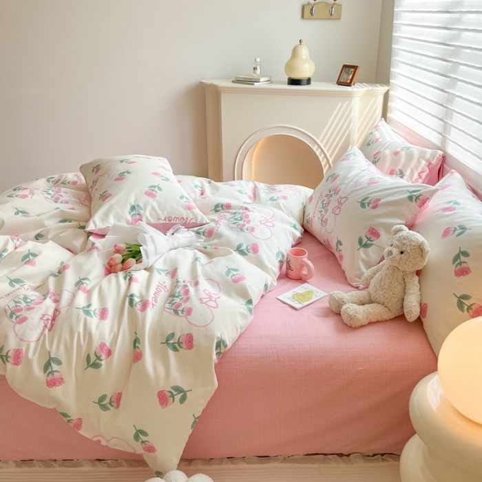 91家纺网 家纺一手货源 找家纺 顾里家纺 2023新款40支13372全棉四季款韩系氛围四件套 熊园花朵