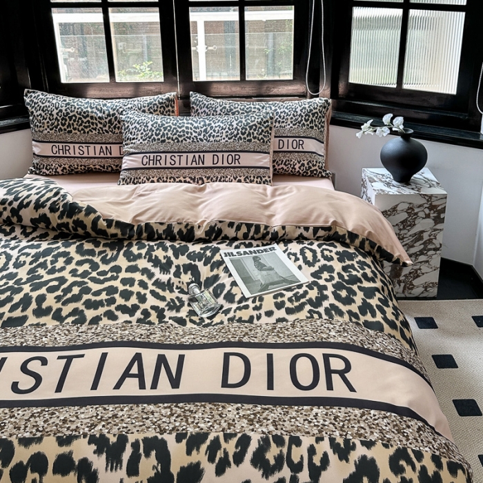 91家纺网 家纺一手货源 找家纺 摩卡 2024新款水洗真丝轻奢系列四件套 爱慕