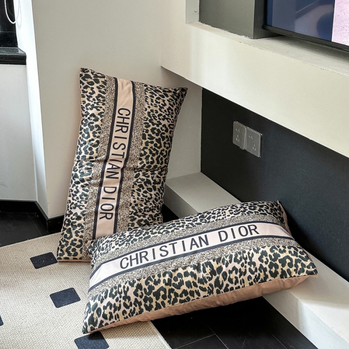 91家纺网 家纺一手货源 找家纺 摩卡 2024新款水洗真丝轻奢系列四件套 爱慕