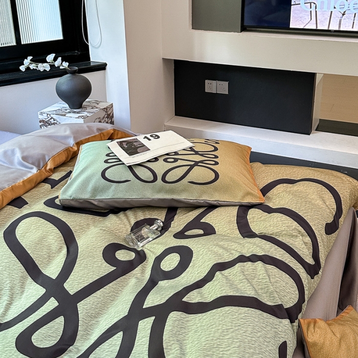 91家纺网 家纺一手货源 找家纺 摩卡 2024新款水洗真丝轻奢系列四件套 初恋