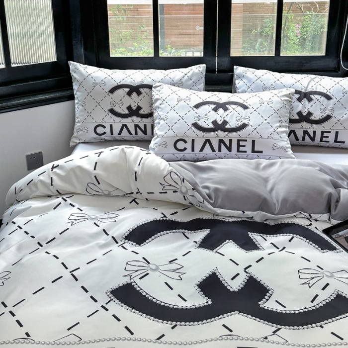 91家纺网 家纺一手货源 找家纺 摩卡 2024新款水洗真丝轻奢系列四件套 赫本