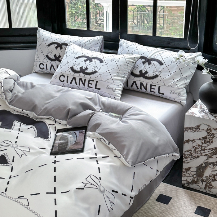 91家纺网 家纺一手货源 找家纺 摩卡 2024新款水洗真丝轻奢系列四件套 赫本