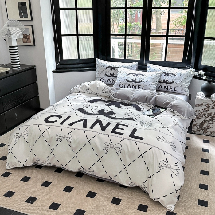 91家纺网 家纺一手货源 找家纺 摩卡 2024新款水洗真丝轻奢系列四件套 赫本