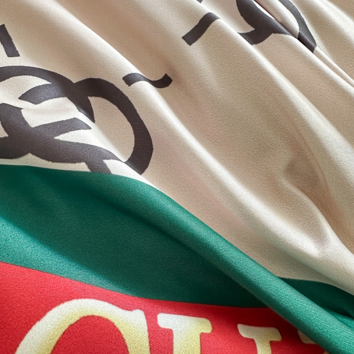 91家纺网 家纺一手货源 找家纺 摩卡 2024新款水洗真丝轻奢系列四件套 小蜜蜂