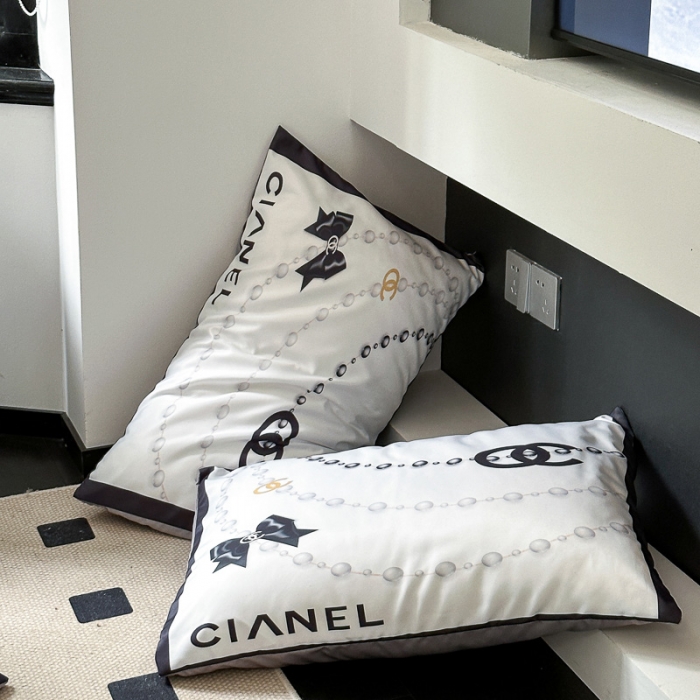 91家纺网 家纺一手货源 找家纺 摩卡 2024新款水洗真丝轻奢系列四件套 珍珠链