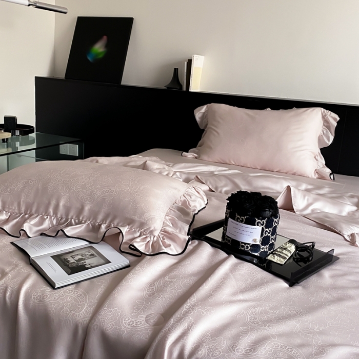 91家纺网 家纺一手货源 找家纺 MIU缪家居 2023新款蕾拉系列80兰精天丝夏被 蕾拉-粉