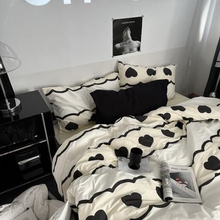 91家纺网 家纺一手货源 找家纺 恋恋三季 2024新款40支13372全棉简约系列四件套-风格一 甜心超人（默认发爱心枕套）