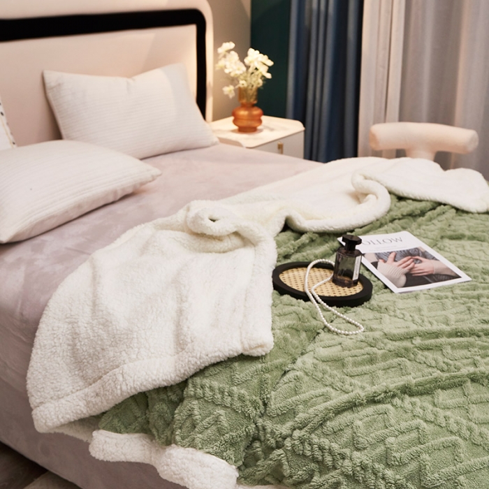 91家纺网 家纺一手货源 找家纺 肖恩 2025秋冬新款塔芙绒羊羔绒毛毯 抹茶绿