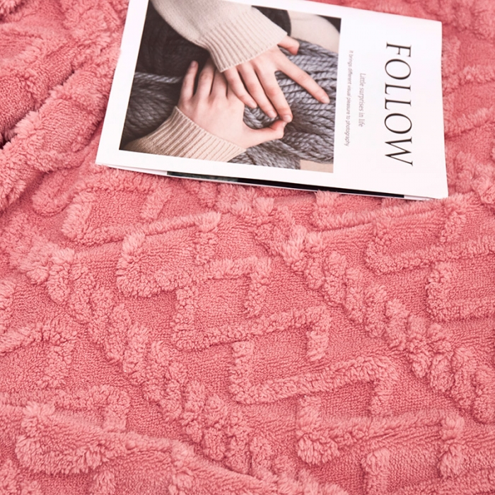 91家纺网 家纺一手货源 找家纺 肖恩 2025秋冬新款塔芙绒羊羔绒毛毯 玫瑰粉