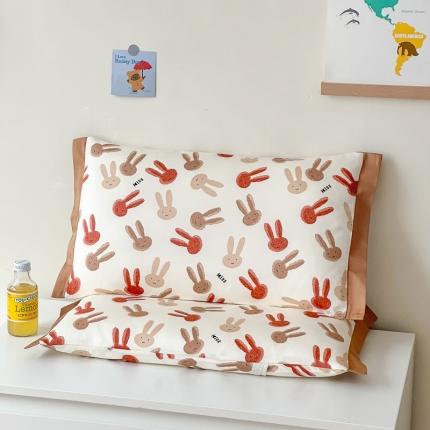 91家纺网 家纺一手货源 找家纺 （总）北鸣有鱼 2023新款A类60支长绒棉卡通枕套或三只熊儿童枕芯