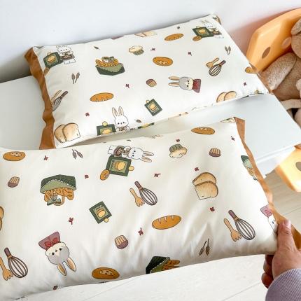 91家纺网 家纺一手货源 找家纺 （总）北鸣有鱼 2023新款A类60支长绒棉卡通枕套或三只熊儿童枕芯