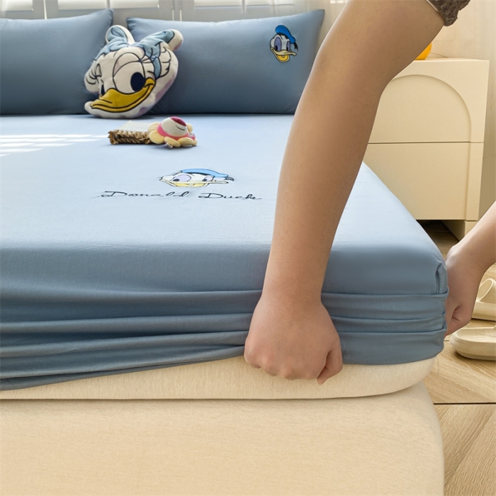 91家纺网 家纺一手货源 找家纺 鑫钰 2023新款A类全棉升级迪士尼系列床笠 唐老鸭