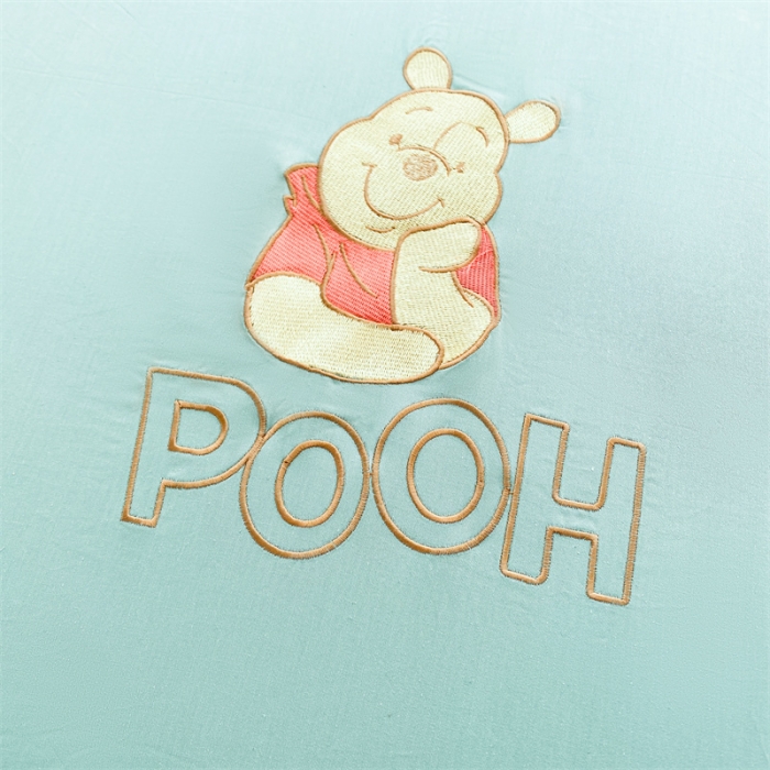 91家纺网 家纺一手货源 找家纺 鑫钰 2023新款A类全棉升级迪士尼系列床笠 小熊维尼