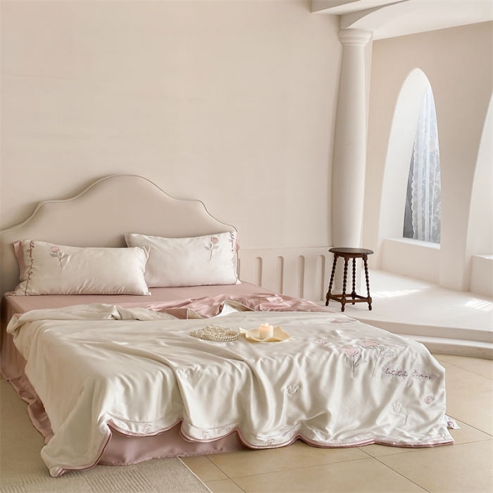 91家纺网 家纺一手货源 找家纺 （总）星野 2023新款 轻奢80S天丝夏被