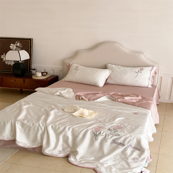 91家纺网 家纺一手货源 找家纺 （总）星野 2023新款 轻奢80S天丝夏被