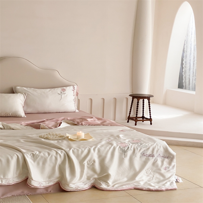 91家纺网 家纺一手货源 找家纺 （总）星野 2023新款 轻奢80S天丝夏被