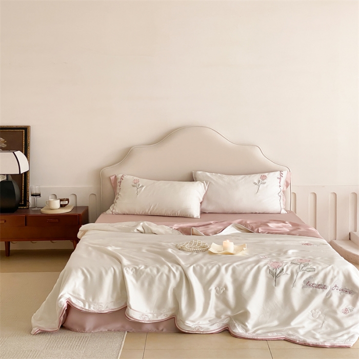 91家纺网 家纺一手货源 找家纺 （总）星野 2023新款 轻奢80S天丝夏被