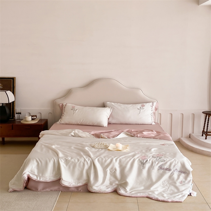 91家纺网 家纺一手货源 找家纺 （总）星野 2023新款 轻奢80S天丝夏被