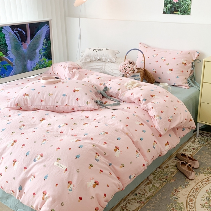 91家纺网 家纺一手货源 找家纺 昔可家纺 2023新款双层纱枕套带蝴蝶结四件套 蘑菇兔粉