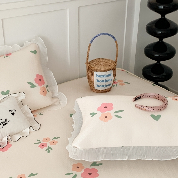 91家纺网 家纺一手货源 找家纺 昔可家纺 2023新款双层雪纺纱花边床裙款凉感软席 夏日花