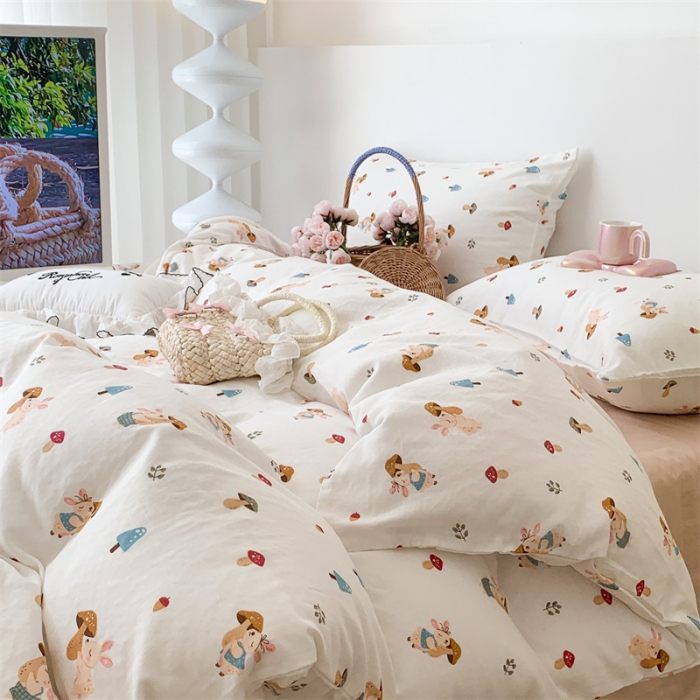 91家纺网 家纺一手货源 找家纺 昔可家纺 2023新款普通款全棉有氧双层纱四件套 采蘑菇的小白兔