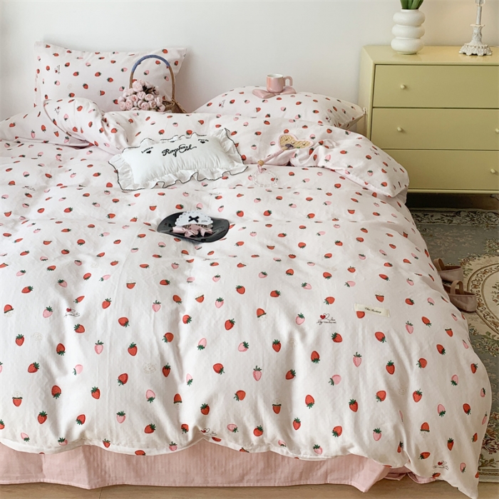 91家纺网 家纺一手货源 找家纺 昔可家纺 2023新款普通款全棉有氧双层纱四件套 甜心草莓布蕾